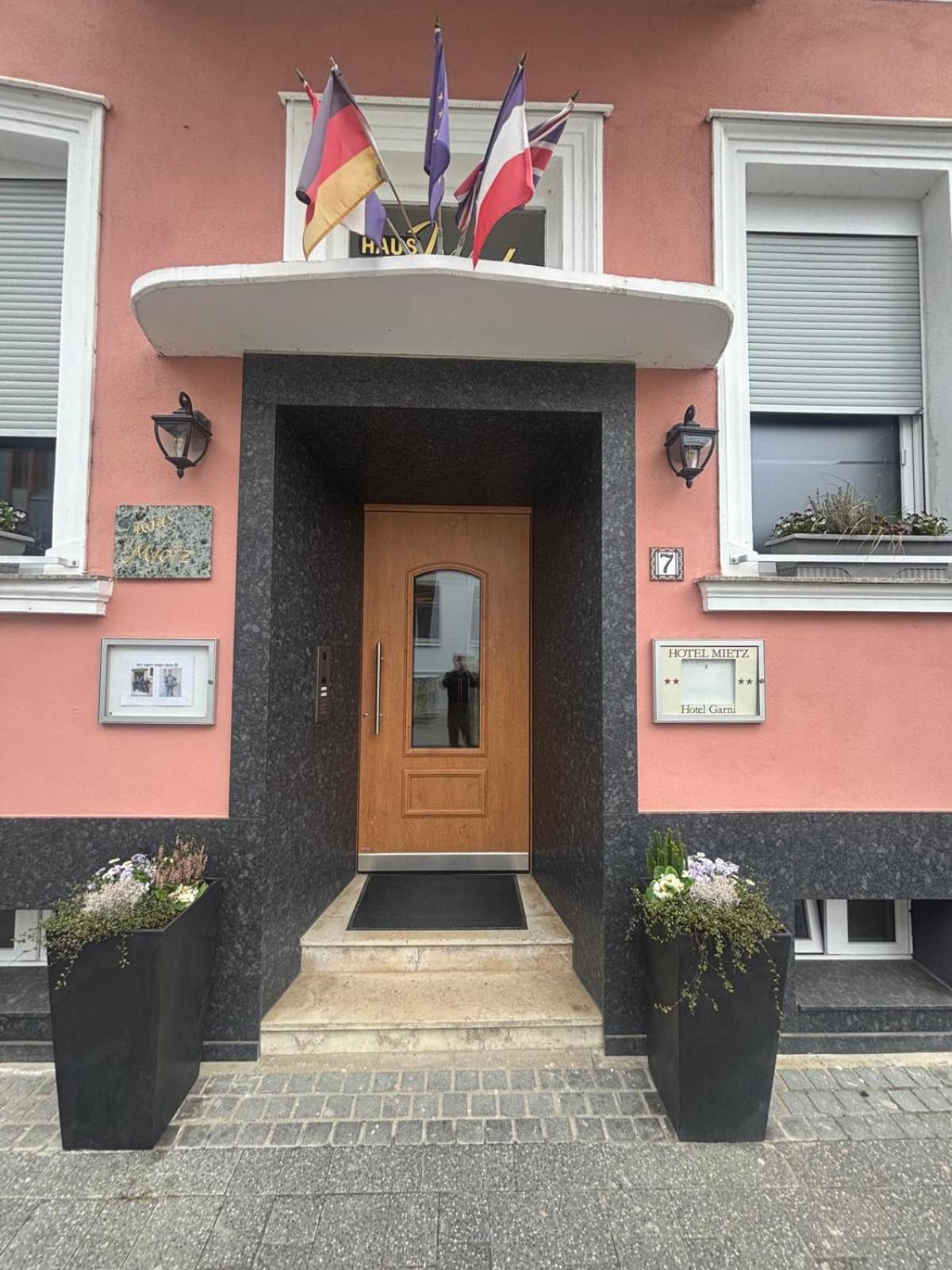 Gaestehaus Mietz 바트노이에나르아르바일러 외부 사진